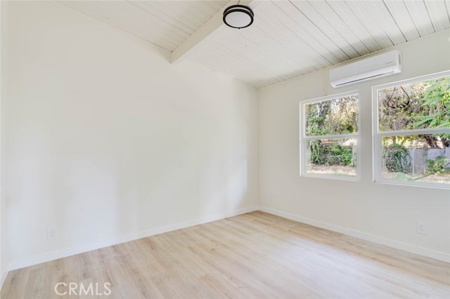 7704 Calvin Avenue photo 13