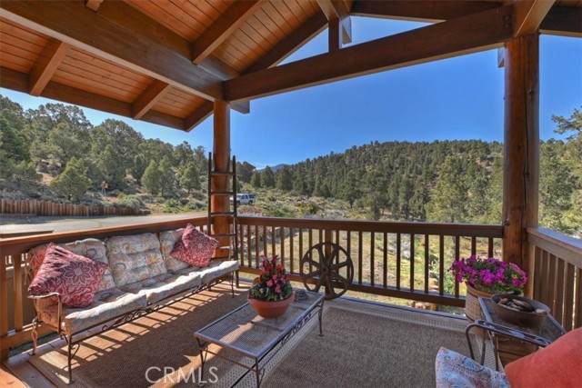 Detail Gallery Image 5 of 75 For 46727 Minnow, Big Bear City,  CA 92314 - 5 Beds | 6/1 Baths
