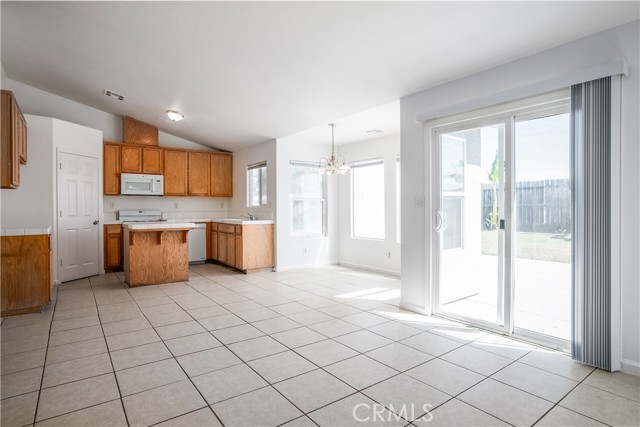 Detail Gallery Image 10 of 28 For 2658 N Drake, Merced,  CA 95348 - 4 Beds | 2 Baths