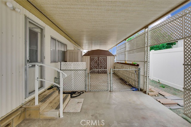 1735 San Leandro Drive, Hemet CA: https://media.crmls.org/medias/a0edf04b-0657-4154-8404-db7bdce1072a.jpg