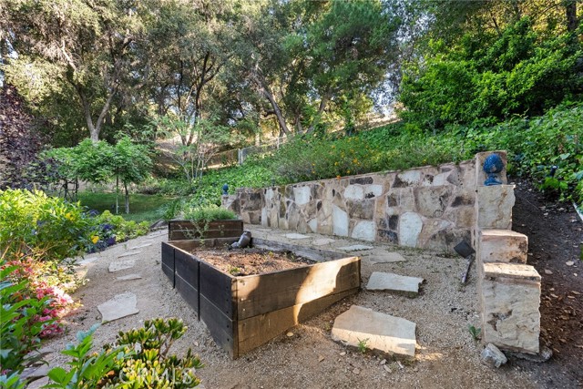 Detail Gallery Image 18 of 54 For 25009 Atwood Bld, Newhall,  CA 91321 - 3 Beds | 2/1 Baths