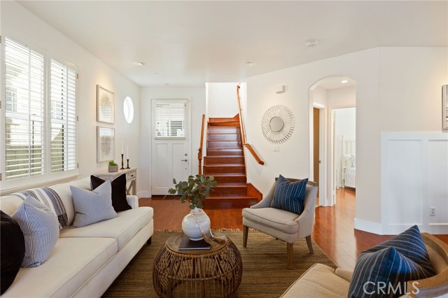 Looking towards entry on the left and a bedroom and bathroom to the right.