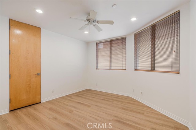221 17th, Manhattan Beach, California 90266, 5 Bedrooms Bedrooms, ,6 BathroomsBathrooms,Residential,For Sale,17th,SR26091960