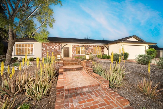 Front Image Thumbnail for CRCV26085981