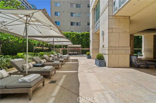 Detail Gallery Image 35 of 39 For 10727 Wilshire Bld #1901,  Los Angeles,  CA 90024 - 2 Beds | 3/1 Baths