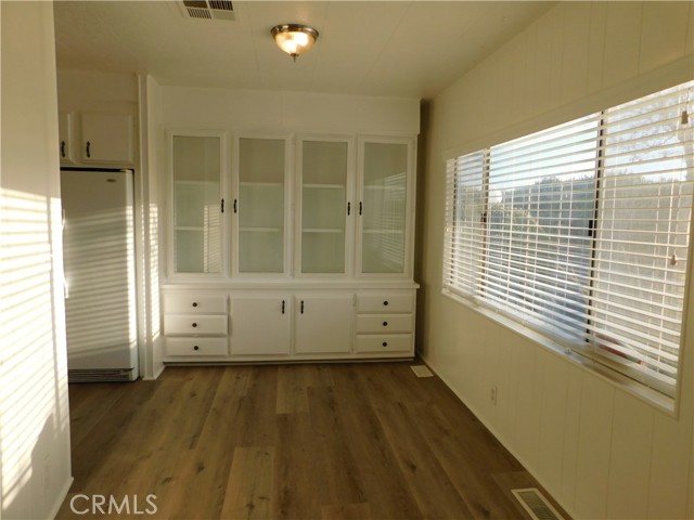 2230 Lake Park Drive, San Jacinto CA: https://media.crmls.org/medias/a0f1302c-3714-485e-8a72-ec3e053b96a4.jpg