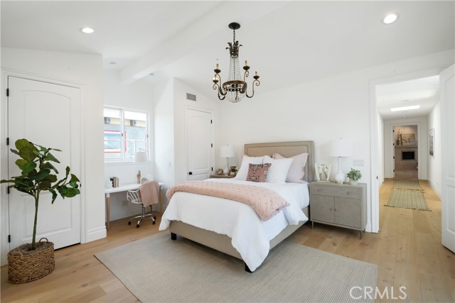 561 33rd Street, Manhattan Beach, California 90266, 5 Bedrooms Bedrooms, ,5 BathroomsBathrooms,Residential,Sold,33rd,SB21226238