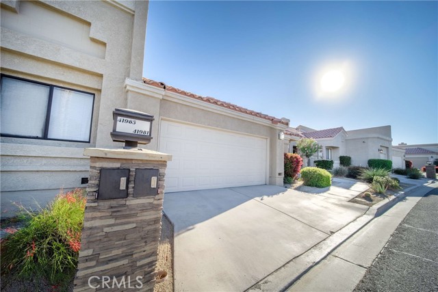 41981 Preston Trail, Palm Desert CA: https://media.crmls.org/medias/a0f2dbc2-ce01-4f3d-a3ac-f339f0882ae7.jpg
