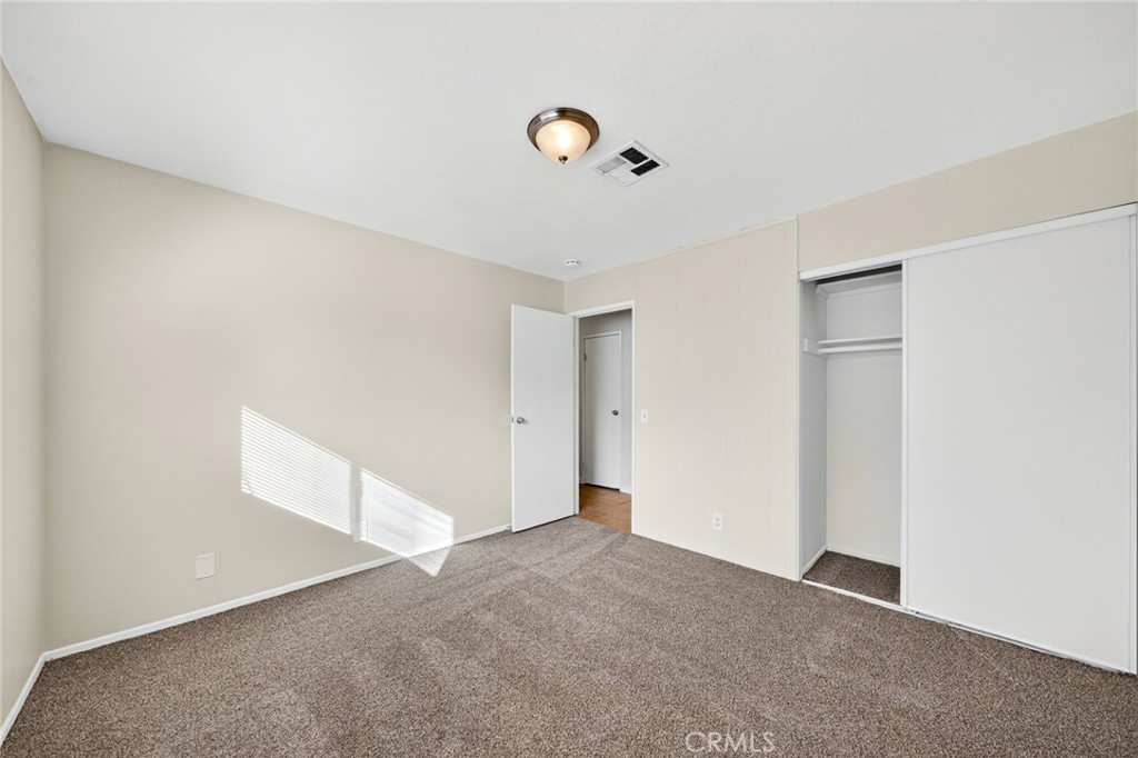 MLS #OC25241667 image #25