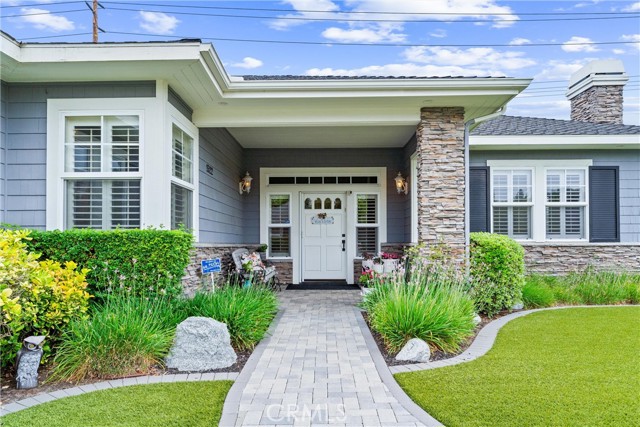 1522 Oakhill Court, Santa Ana CA: https://media.crmls.org/medias/a0f38415-f627-4afe-bf10-9bb811a1ebed.jpg