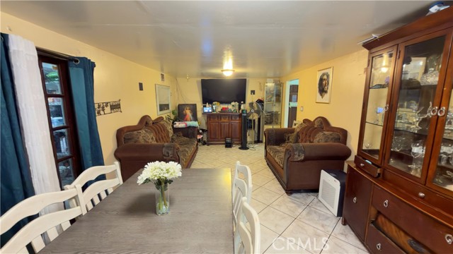 17515 Salais Street photo 8