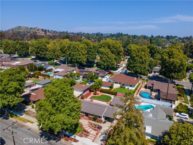 Image 30 of 34 For 8150 Ocean View Avenue