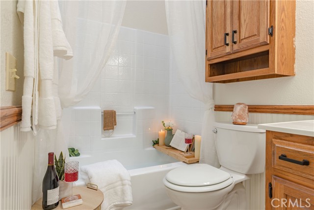43144 Moonridge Road, Big Bear Lake CA: https://media.crmls.org/medias/a0f47c82-8e38-48d0-af8b-348495e3be75.jpg