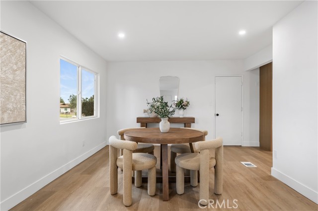 Detail Gallery Image 8 of 42 For 9092 Tangelo, Fontana,  CA 92335 - 3 Beds | 2 Baths