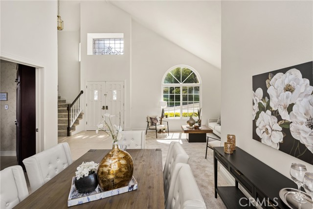 580 S Londerry Ln, Anaheim Hills CA: https://media.crmls.org/medias/a0f495eb-6339-4fed-8d3f-139e0285504b.jpg