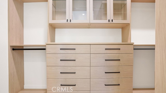218 Coal Mine, Irvine CA: https://media.crmls.org/medias/a0f4bb52-a751-4229-9259-9782624a9857.jpg