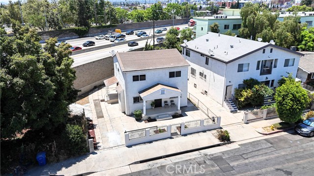 935 Kingsley Drive, Los Angeles, California 90029, 3 Bedrooms Bedrooms, ,2 BathroomsBathrooms,Single Family Residence,For Sale,Kingsley,PW24132591