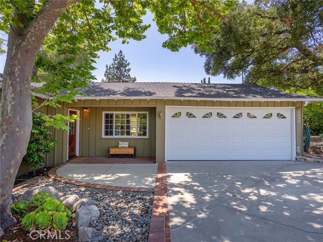 3828 2nd Avenue, La Crescenta CA: https://media.crmls.org/medias/a0f54a43-f6d3-44be-9e44-6de93573852d.jpg