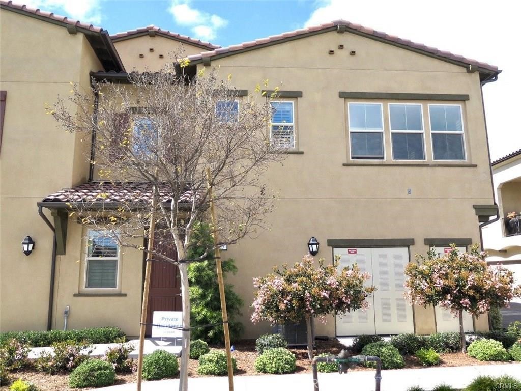 255 Carlow, Irvine, CA 92618