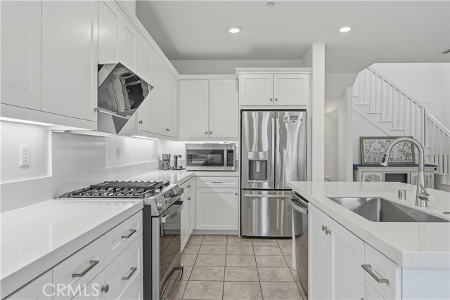 Detail Gallery Image 13 of 39 For 259 Siena, Lake Forest,  CA 92630 - 4 Beds | 3/1 Baths