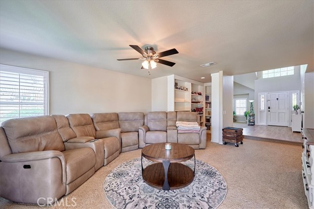 Detail Gallery Image 14 of 53 For 29023 Rosewood Ln, Highland,  CA 92346 - 5 Beds | 2/1 Baths
