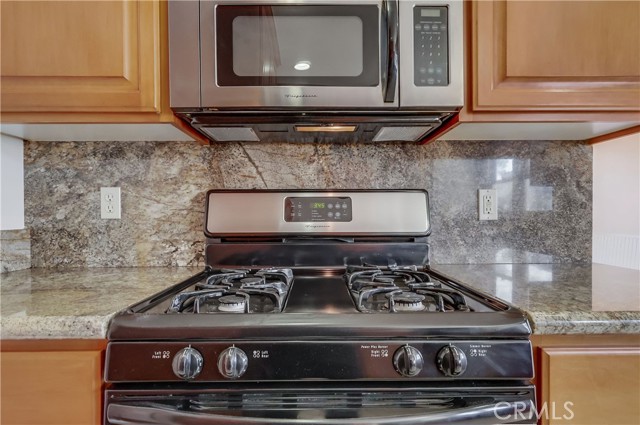 Detail Gallery Image 23 of 46 For 948 Cedar Ave, Long Beach,  CA 90813 - 2 Beds | 1 Baths