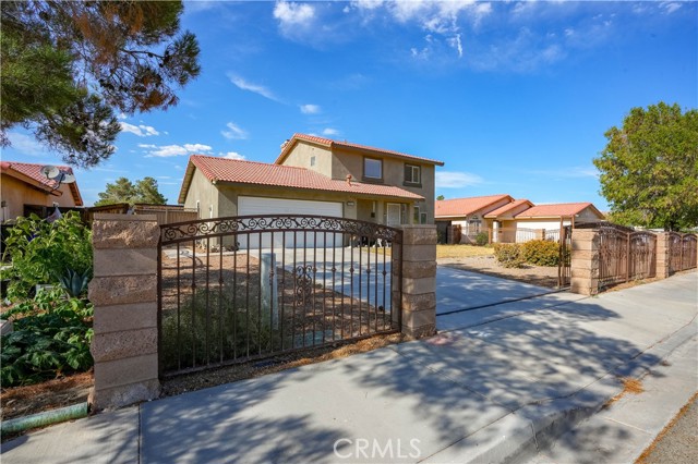 Detail Gallery Image 14 of 46 For 10790 Floral, Adelanto,  CA 92301 - 4 Beds | 3/1 Baths