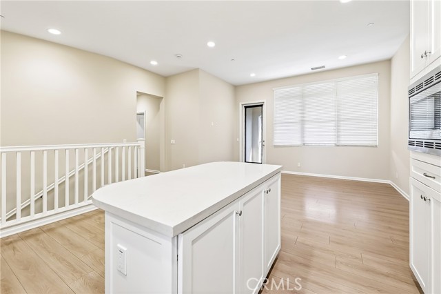 Detail Gallery Image 8 of 27 For 62 Granite, Irvine,  CA 92620 - 2 Beds | 2 Baths