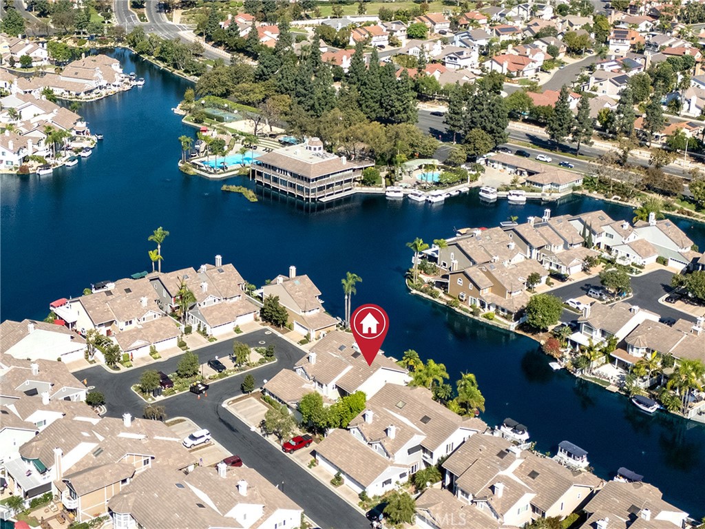 A0f8e695 Cea1 480c 813d 3d95de3b8d53