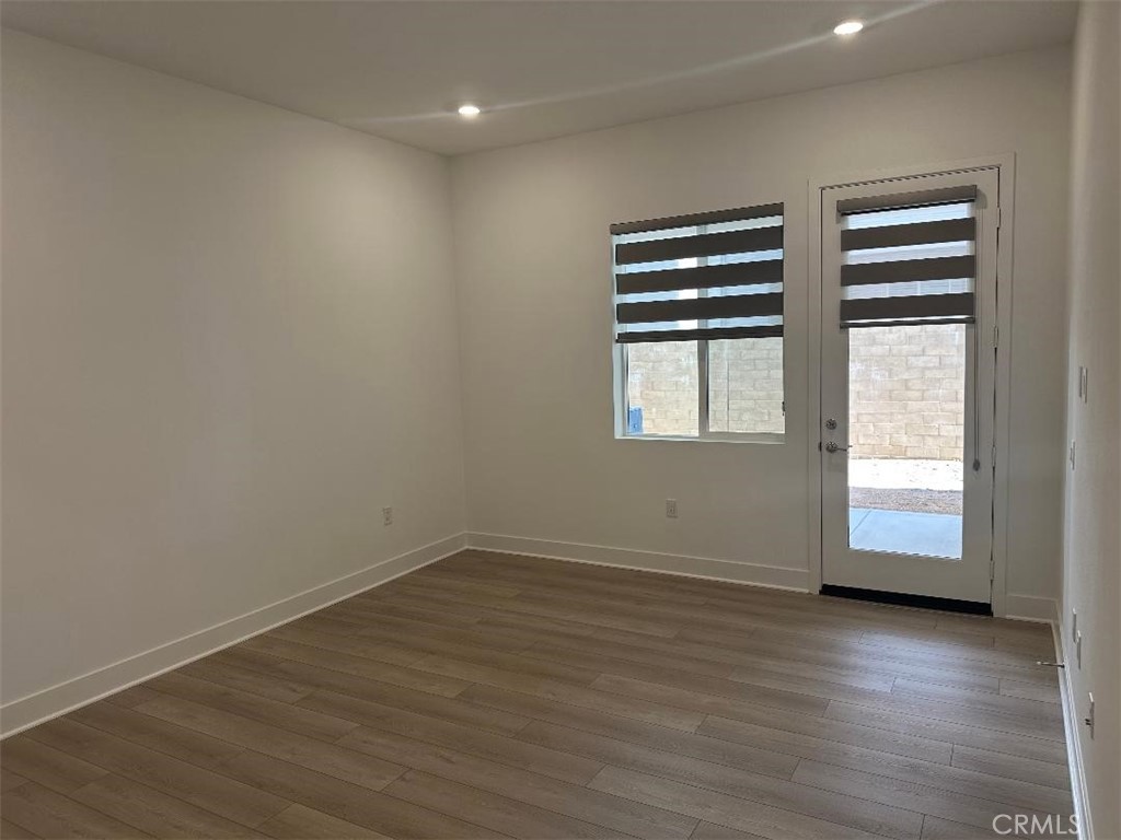 MLS #OC25269852 image #6