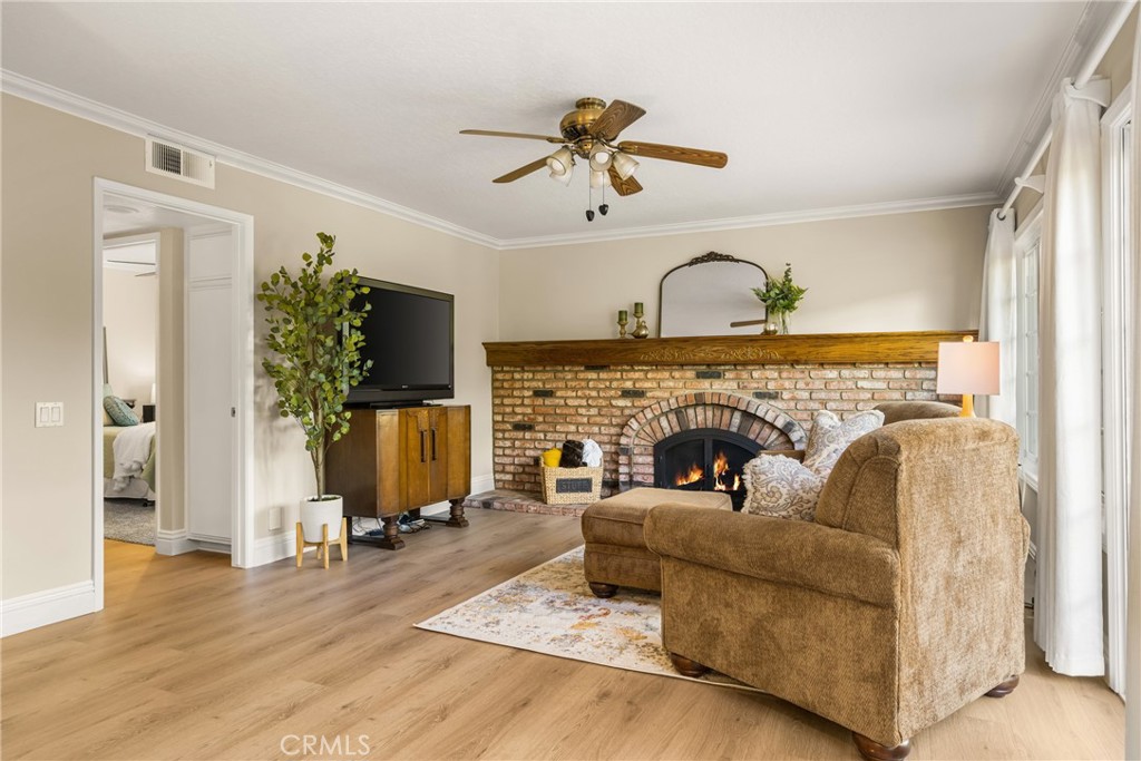 MLS #OC25253550 image #29