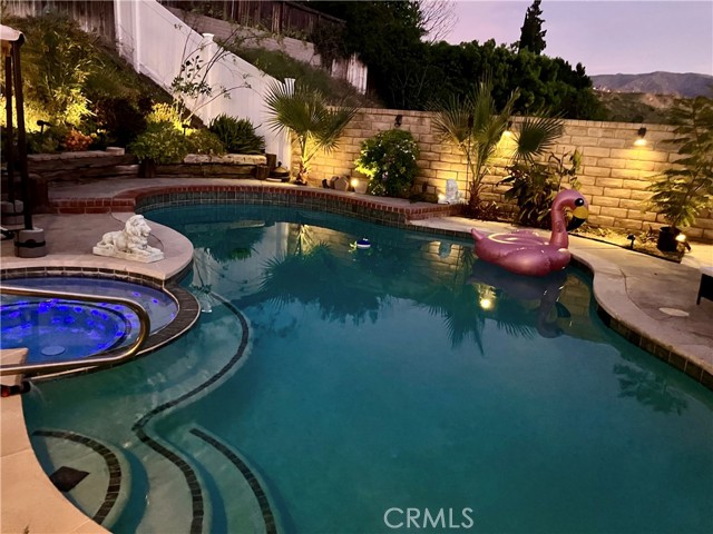 Detail Gallery Image 40 of 42 For 30308 Jasmine Valley, Canyon Country,  CA 91387 - 4 Beds | 2 Baths