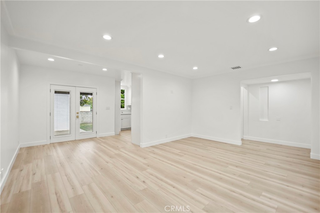 620 E Elmwood AvenueBurbank image #3