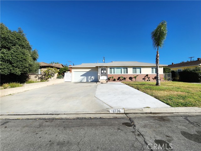 Detail Gallery Image 1 of 1 For 1776 S Carnelian St, Anaheim,  CA 92802 - 4 Beds | 3 Baths