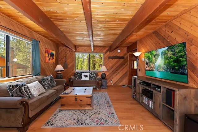 42373 Paramount Road, Big Bear Lake CA: https://media.crmls.org/medias/a0fd0c8d-a0fb-4533-b149-b14ac9522ab2.jpg