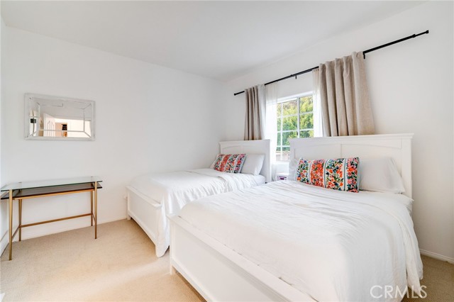 1119 9th Street, Hermosa Beach, California 90254, 5 Bedrooms Bedrooms, ,2 BathroomsBathrooms,Residential,Sold,9th,SB22164330
