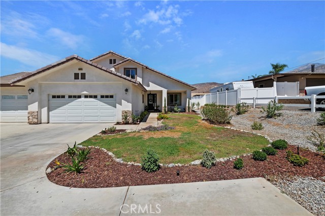 Detail Gallery Image 4 of 47 For 35404 Oak Glen Rd, Yucaipa,  CA 92399 - 5 Beds | 3/1 Baths