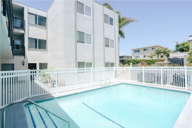 163 Paseo De La Concha, Redondo Beach, California 90277, 2 Bedrooms Bedrooms, ,2 BathroomsBathrooms,Residential,For Sale,Paseo De La Concha,SB25144655
