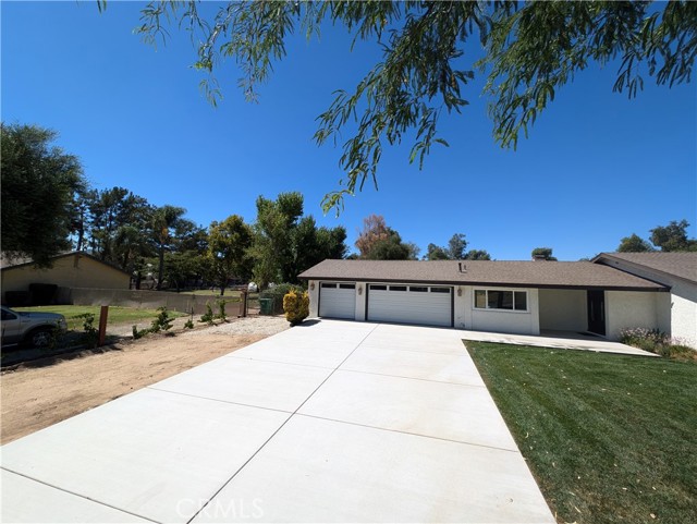 Detail Gallery Image 7 of 29 For 41775 Hawthorn St, Murrieta,  CA 92562 - 3 Beds | 2 Baths