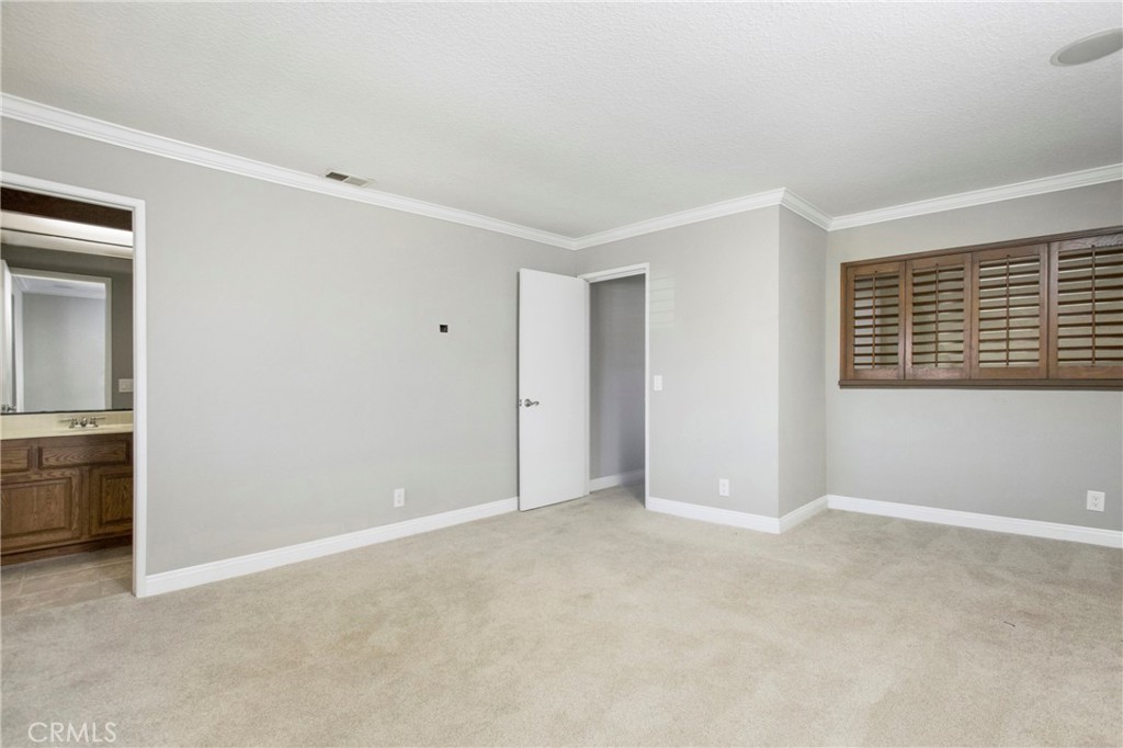 MLS #OC25247447 image #25