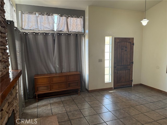 12997 San Lucas Drive, Victorville CA: https://media.crmls.org/medias/a0ffe820-cecf-4e45-a10b-83d5a35823b3.jpg
