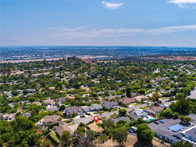 5046 Range Horse Lane, Rolling Hills Estates CA: https://media.crmls.org/medias/a10047c4-1f57-4872-ad5f-bb14fb2d3a89.jpg