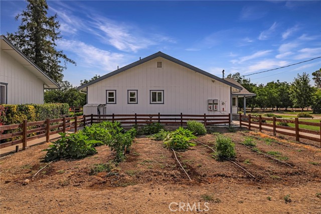 Image 29 of 46 For 7652 Cutting Avenue