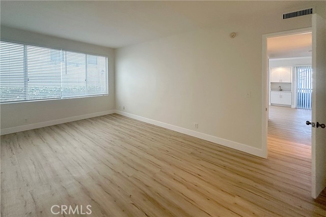 Detail Gallery Image 24 of 35 For 14530 Benefit #102,  Sherman Oaks,  CA 91403 - 2 Beds | 2 Baths