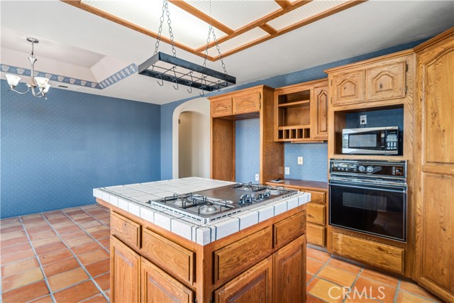 Detail Gallery Image 10 of 40 For 14747 Flintstone Dr, Lake Elizabeth,  CA 93532 - 3 Beds | 2 Baths