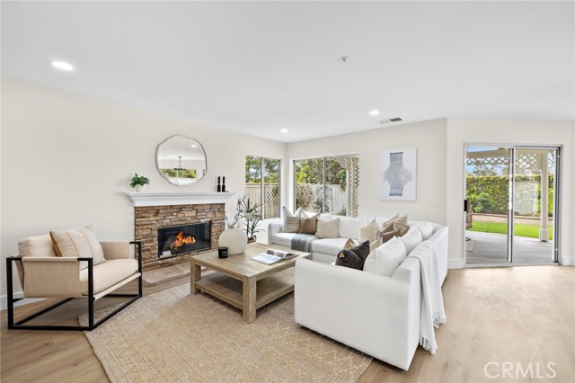 Detail Gallery Image 16 of 62 For 17 Rhode Island, Irvine,  CA 92606 - 5 Beds | 3 Baths