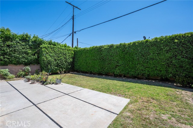 26424 Senator Avenue, Harbor City CA: https://media.crmls.org/medias/a102407a-b130-4978-8b00-f0990b7daabe.jpg