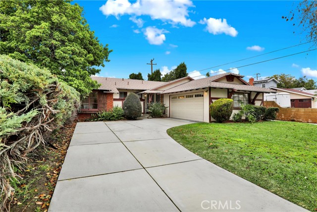 Detail Gallery Image 4 of 32 For 2218 Lewis St, Santa Ana,  CA 92706 - 3 Beds | 2 Baths