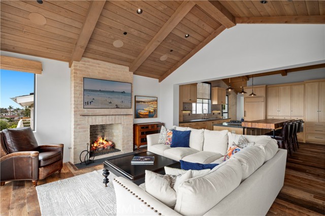 444 De Sola, Corona del Mar CA: https://media.crmls.org/medias/a102b871-27c5-40d6-b035-f66e0107af53.jpg