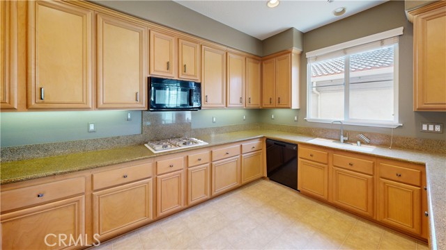 Detail Gallery Image 32 of 41 For 4322 Waterside Ln, Oxnard,  CA 93035 - 4 Beds | 2/1 Baths